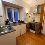 Comfortable Cozy Home - City Center, Practical
